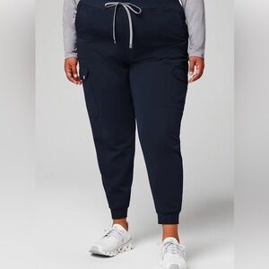 Fabletics evoke cargo joggers